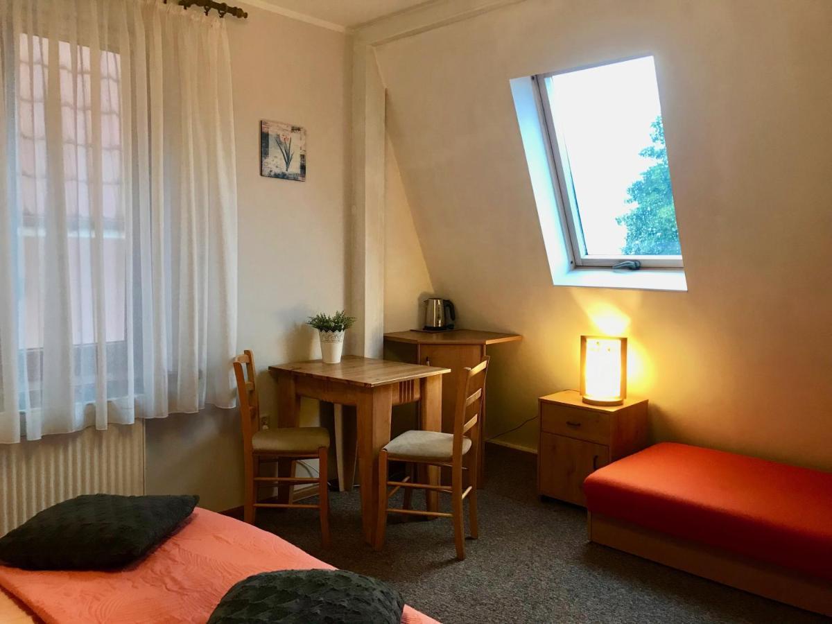 Jola Pokoje Goscinne Rewal Exteriér fotografie